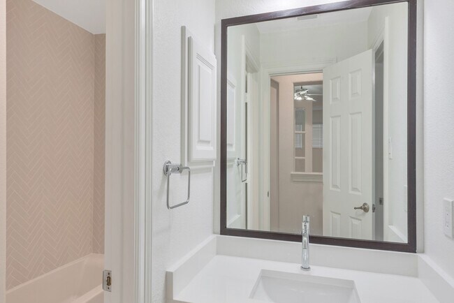 Building Photo - 6334 Collina Springs Ct