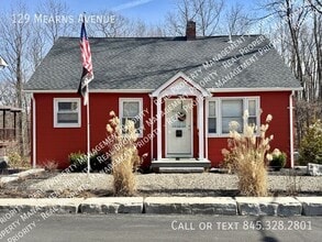 Building Photo - 129 Mearns Ave
