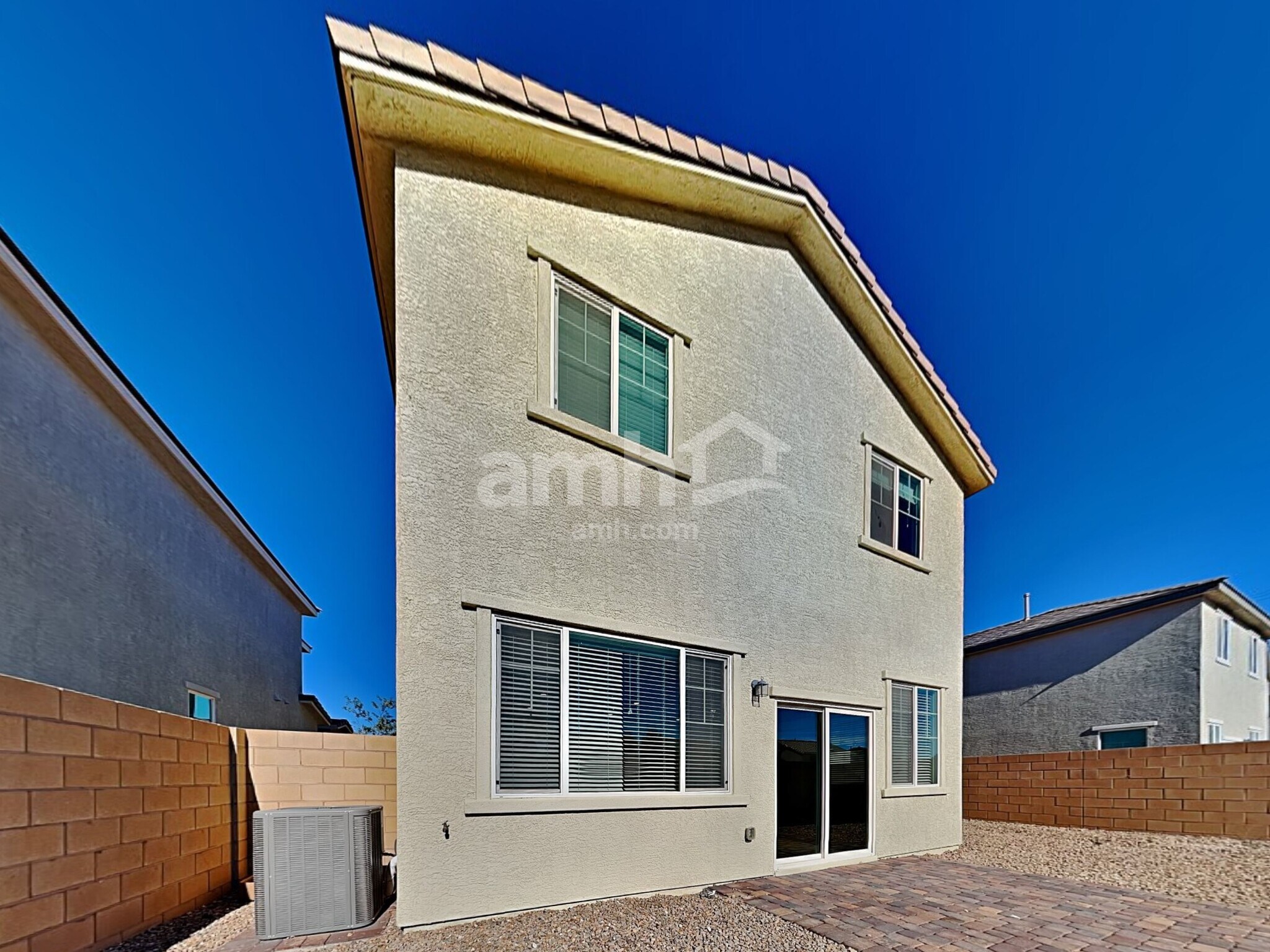 Building Photo - 1805 Viaggio Ave