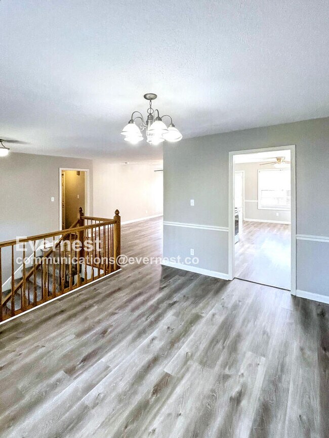 Building Photo - 3397 Bradfield Dr