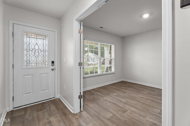 Building Photo - 132 Rockfall Wy