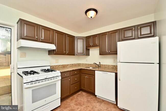 Building Photo - 2165 Ferguson Pl