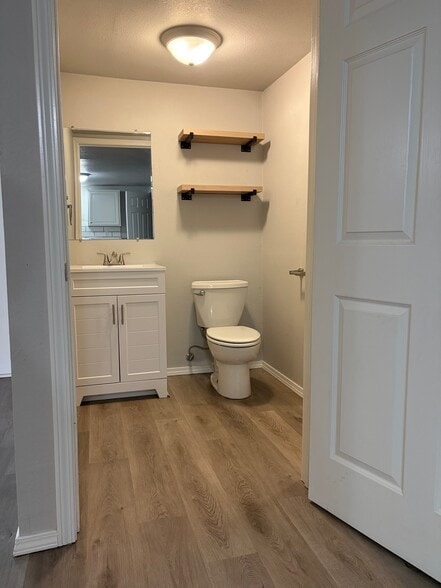 Building Photo - 430 W. 7th St