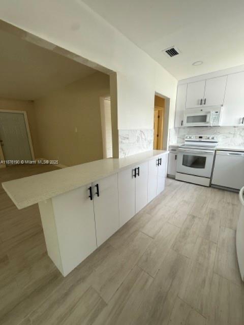 Building Photo - 4600 SW 33rd Dr