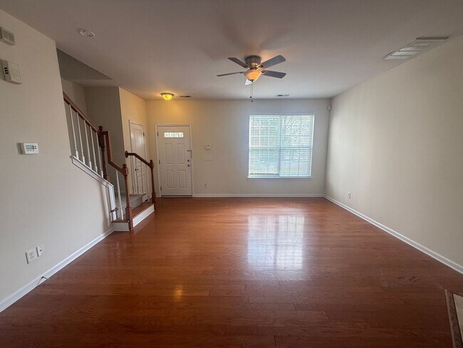 Building Photo - 3 bedroom 2.5 bathroom Fieldstone Townhouse in Fort Mill!