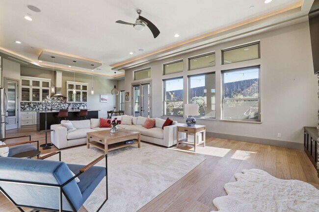 Building Photo - 3813 Calverhall Way