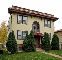 Building Photo - 946 Randolph Ave