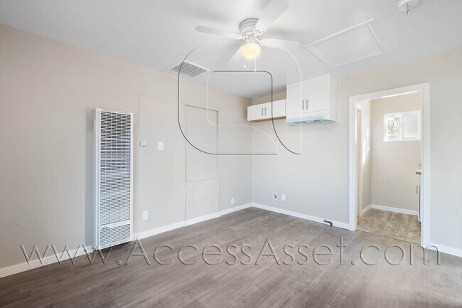 Building Photo - Charming Two Bedroom Home in Convenient Perris Location