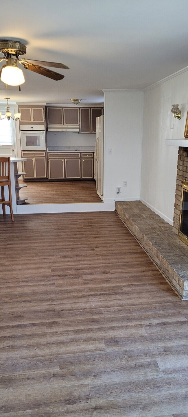 Building Photo - 3103 Wingate Ave