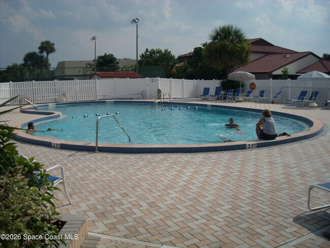 Building Photo - 3230 Beach View Way