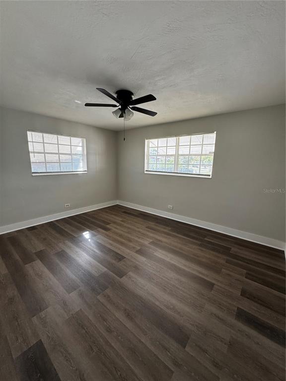 Building Photo - 701 N 72nd Terrace