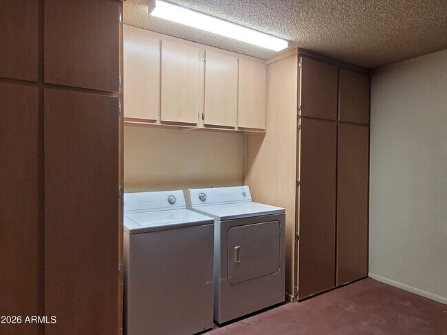 Building Photo - 3910 E Shomi St
