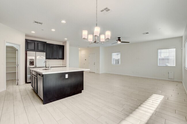 Building Photo - 4 Bedroom Townhouse in Tule Springs Coming Soon!