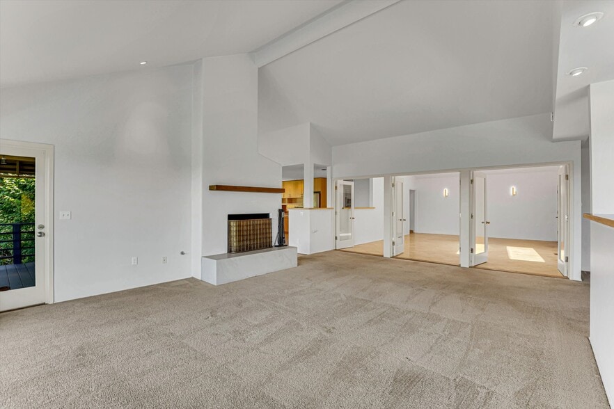 Building Photo - 17642 Upper Cherry Ln