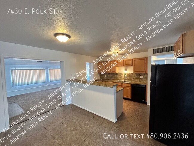 Building Photo - 7430 E Polk St