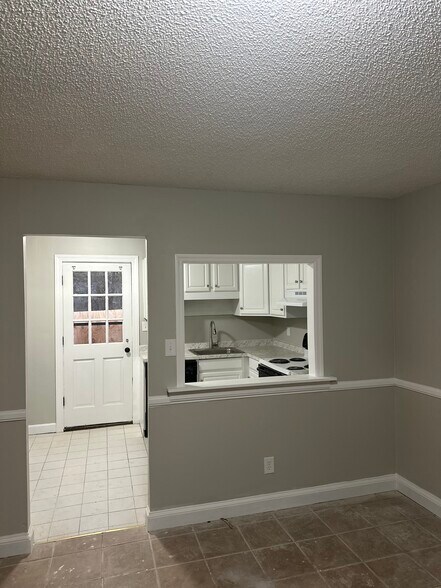 Building Photo - 104 Juniper Ln