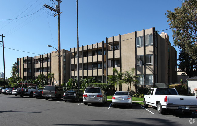 Building Photo - Front Street Apartments