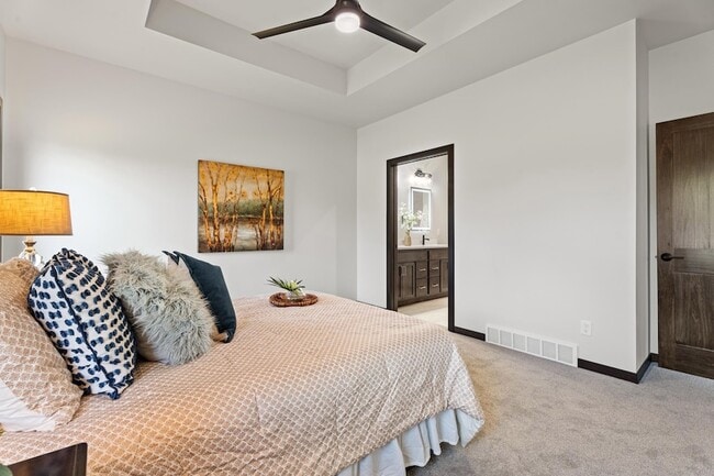 Building Photo - 1107 S Foss Ave