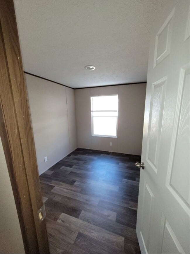 Building Photo - NOW ACCEPTING APPLICATIONS: Madison Co- Colbert, GA- Three Bedroom and Two Bathroom Manufactured ...