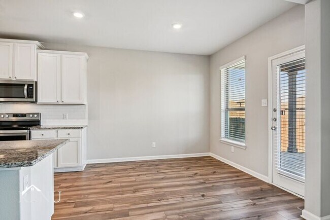 Building Photo - 1040 Wheatfield Ln
