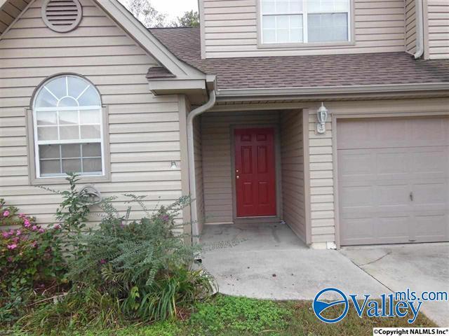 Building Photo - 2604 Autumn Ridge Dr SW