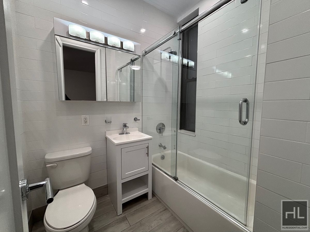 Building Photo - WEST 58 STREET