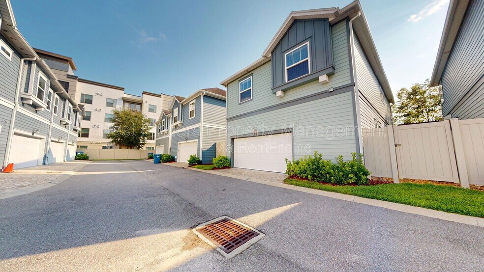Primary Photo - 7430 Beach Walk Place