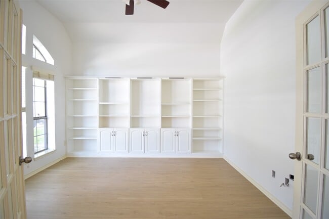 Building Photo - 1511 Eden Meadows Dr