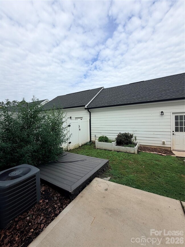 Building Photo - 5056 Patton Dr.