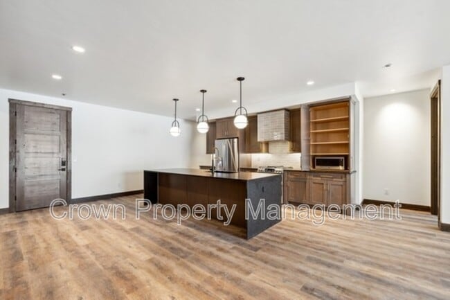 Building Photo - 317 Akers Ln