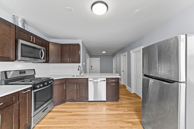 Primary Photo - 516 Washington St