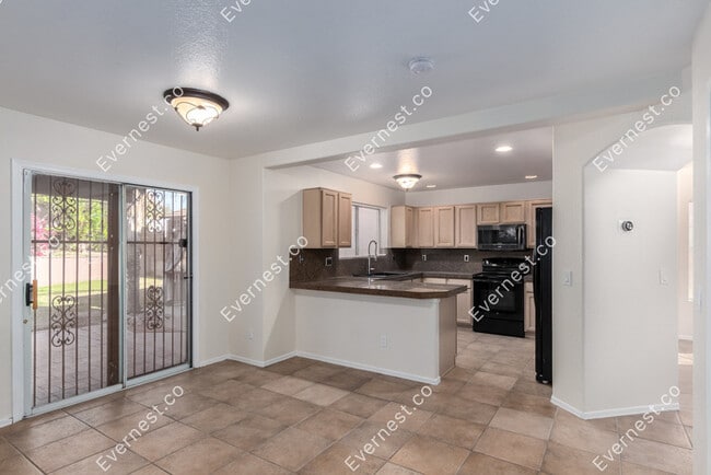 Building Photo - 5257 W Bobwhite Way