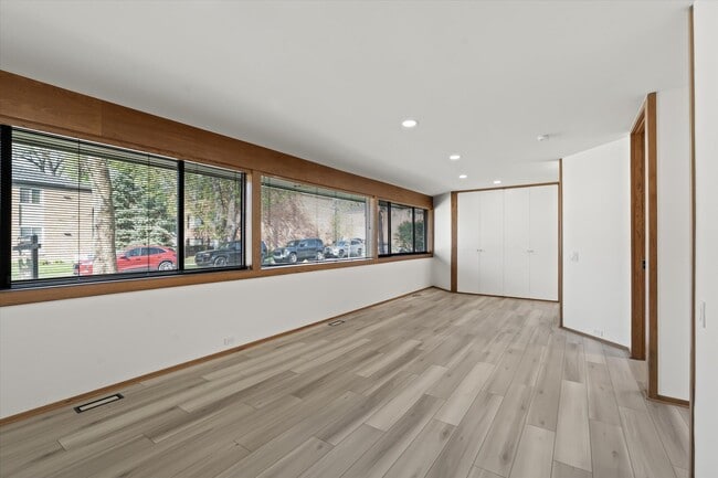 Building Photo - 709 Ann St