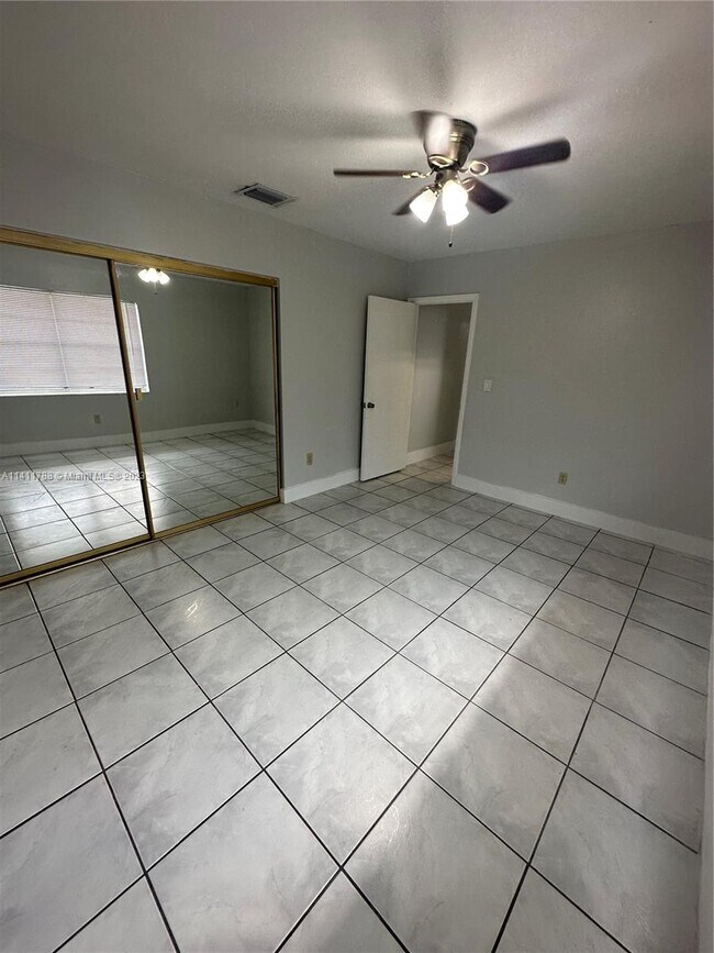 Building Photo - 13125 SW 18th Terrace