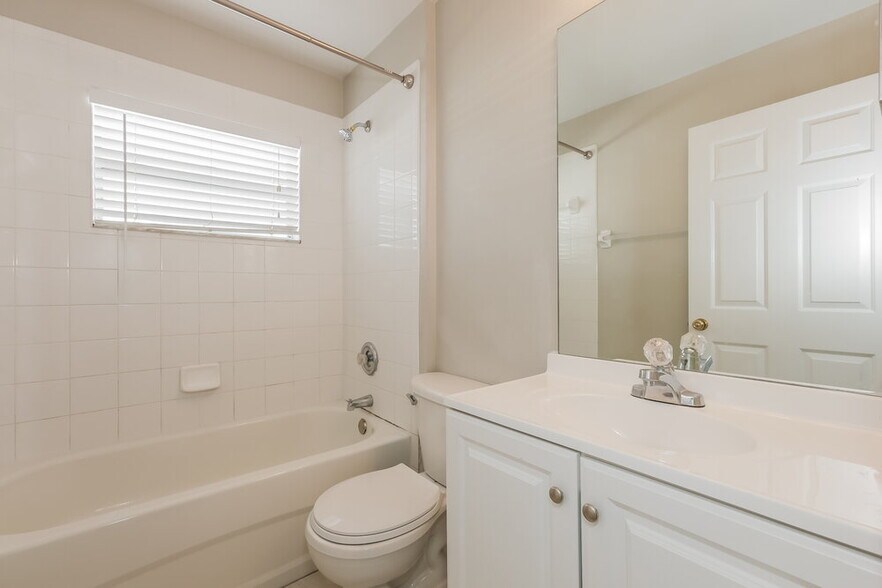 Building Photo - 12006 Butler Woods Cir