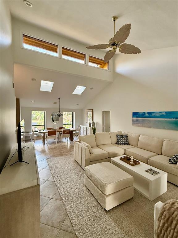 Building Photo - 3111 Bayou Sound