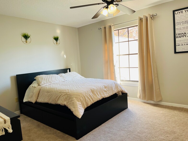Bedroom 2 - 4114 Woodlark Dr