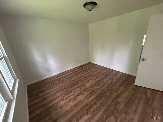 Building Photo - 281 US-11