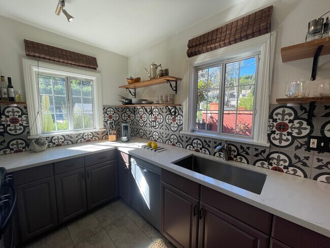 The kitchen - 1501 Westerly Ter