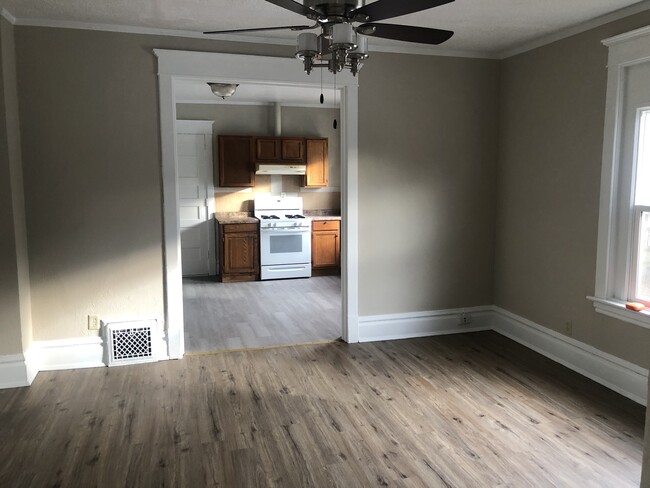 Living room looking into the kitchen - 920 S 5th St