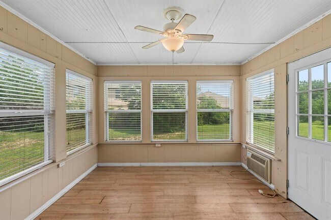 Building Photo - 112 Briarwood Ct