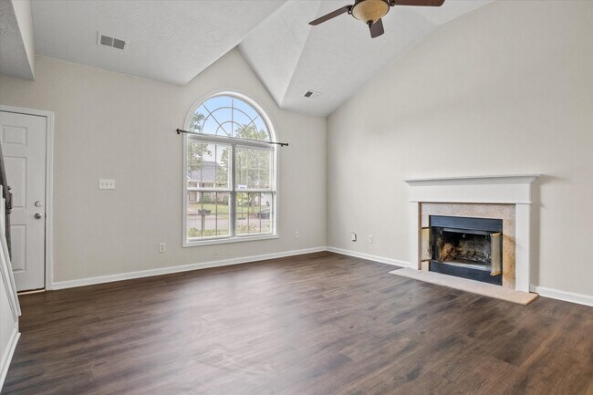 Building Photo - 3084 River Run Trail