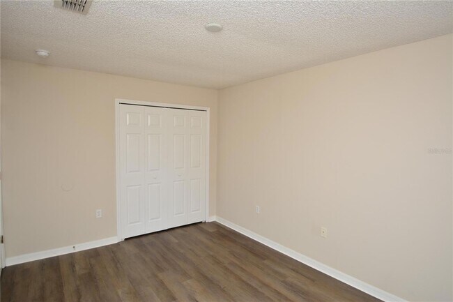 Building Photo - 47 Buttermill Dr