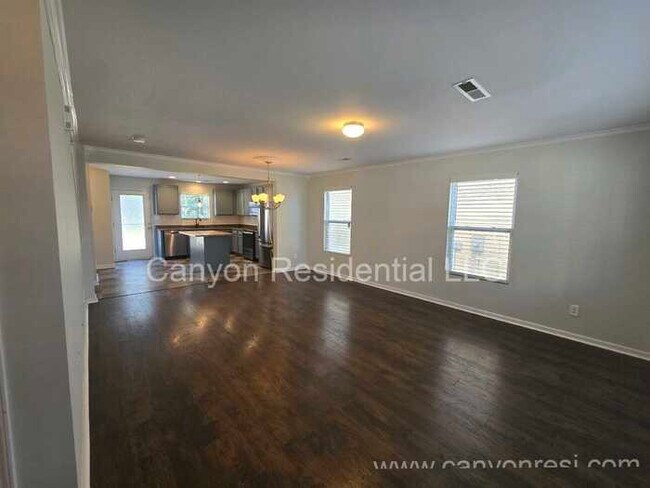 Building Photo - 4239 Oak Pointe Dr