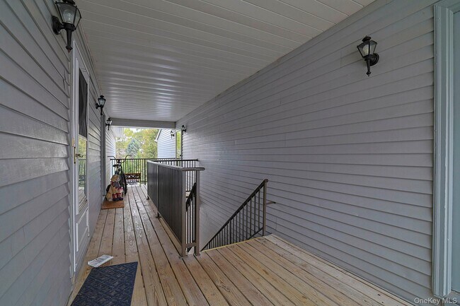 Building Photo - 106 Cartwheel Ct