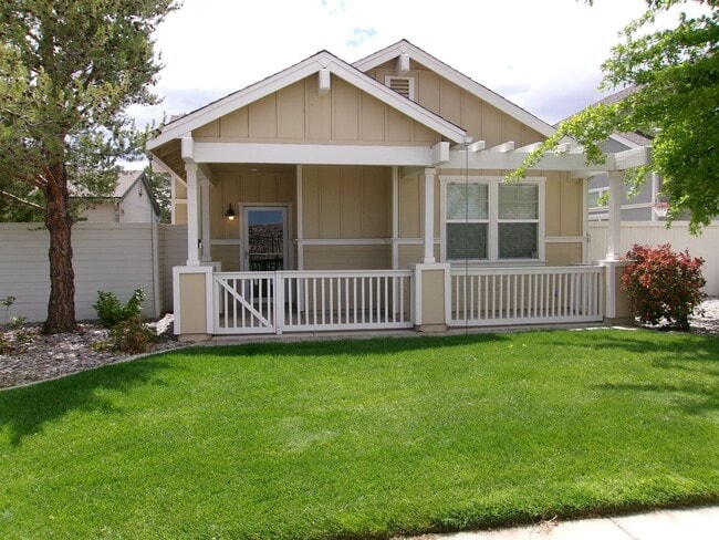 Building Photo - 2 Bedroom, 2 Bath at The Front Street Bungalows