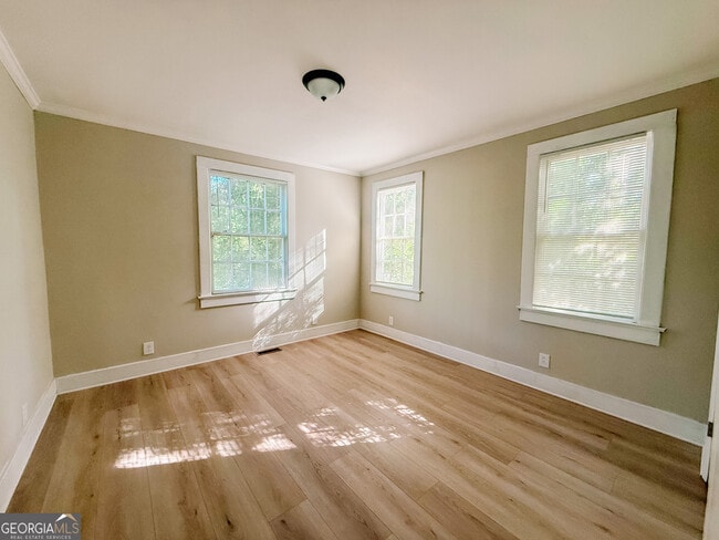 Building Photo - 967 Glenridge Dr