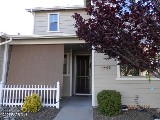 Building Photo - 7036 N Lantern Ln E