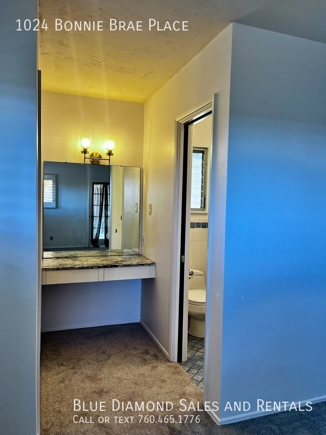 Building Photo - 1024 Bonnie Brae Pl