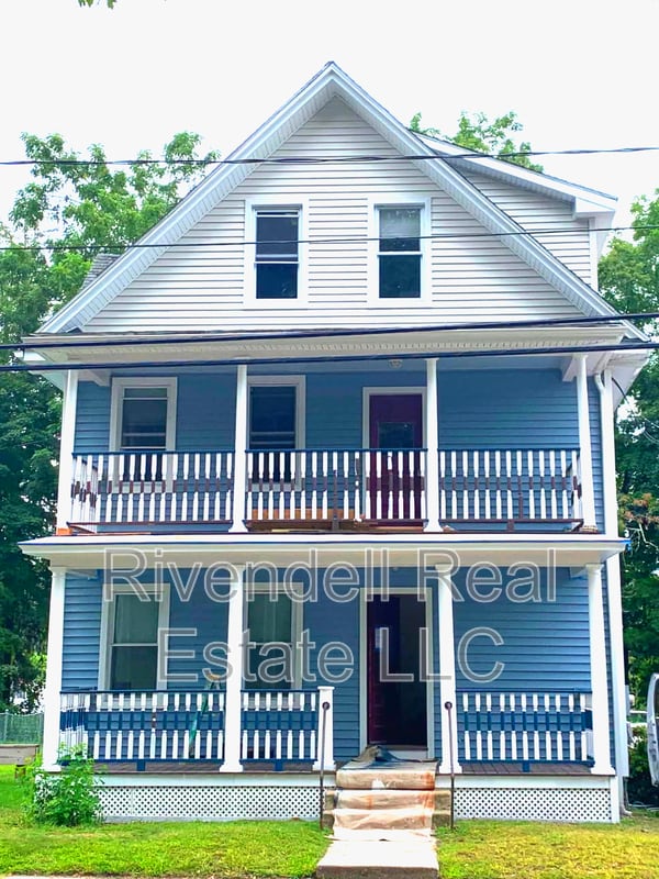 Building Photo - 330 Valley St